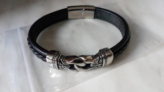 Mjolnir Style Leather Bracelet